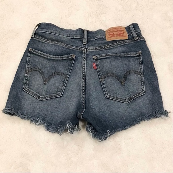 Levi’s 28 6/7) Mile High Denim Women’s Jeans Shorts High Rise Raw Hems Stretch - Picture 4 of 11